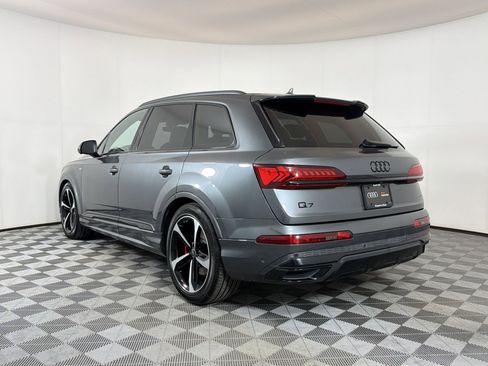 Used 2024 Audi Q7 3.0T Prestige image 3