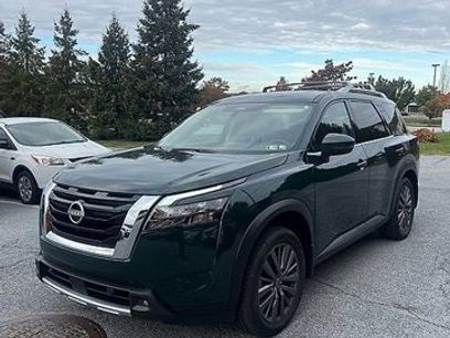 Used 2025 Nissan Pathfinder SL w/ SL Premium Package