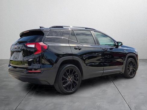 Used 2023 GMC Terrain SLE w/ Driver Convenience Package AWD/4WD image 4