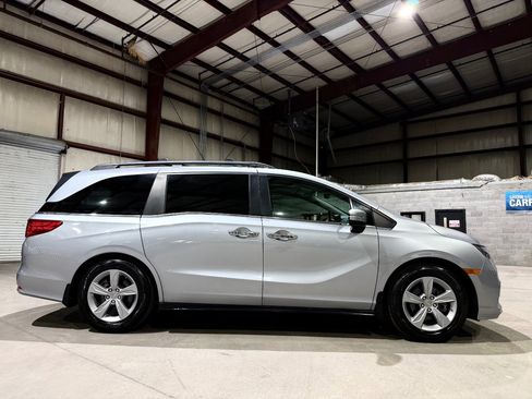 Used 2018 Honda Odyssey EX-L image 4