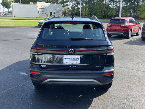 Used 2025 Volkswagen Taos S AWD/4WD image 9