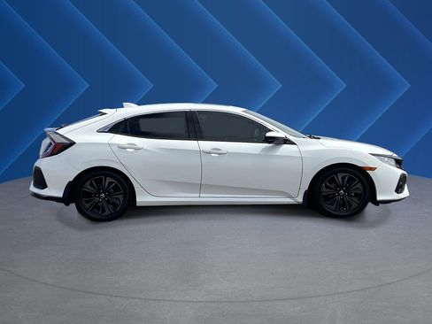 Used 2019 Honda Civic EX image 2
