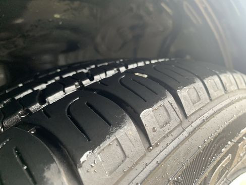 Used 2020 Toyota C-HR LE image 12