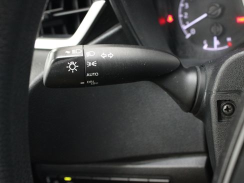 Used 2021 Toyota Corolla LE FWD image 22