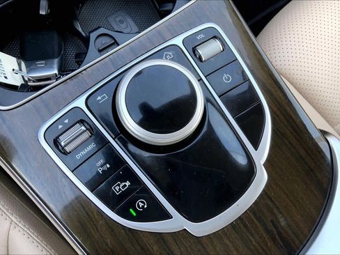 Used 2021 Mercedes-Benz C 300 Sedan image 31