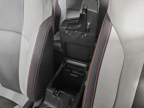 Used 2020 Subaru Crosstrek 2.0i Premium w/ Moonroof Package 2 image 27