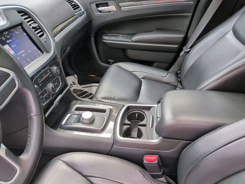 Used 2021 Chrysler 300 Touring L w/ Popular Equipment Group AWD/4WD image 27