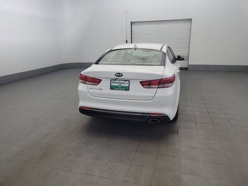 Used 2018 Kia Optima LX FWD image 7