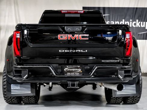 Used 2025 GMC Sierra 3500 Denali w/ Denali Reserve Package AWD/4WD image 10