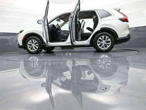 Certified 2025 Honda CR-V LX image 47