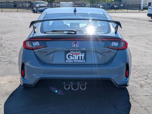 Used 2024 Honda Civic Type R image 7