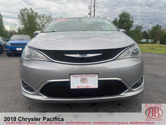 Used 2018 Chrysler Pacifica Touring-L FWD image 8