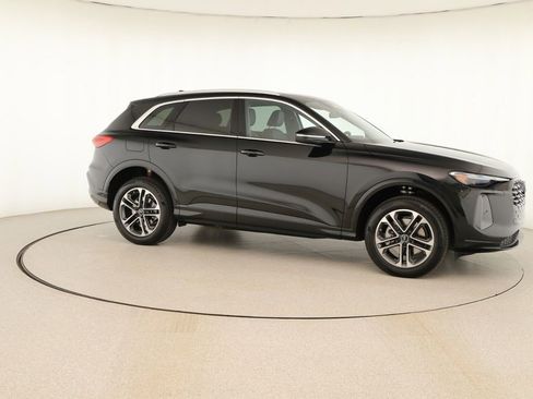 New 2025 Audi Q5 Premium image 9