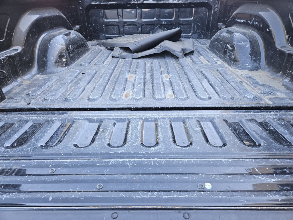 Used 2017 RAM 2500 Laramie w/ Sport Appearance Group AWD/4WD image 21
