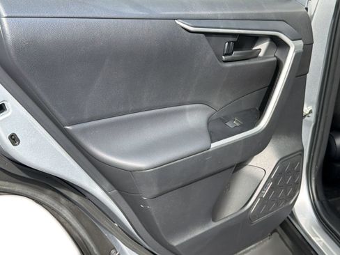 Certified 2024 Toyota RAV4 LE AWD/4WD image 31