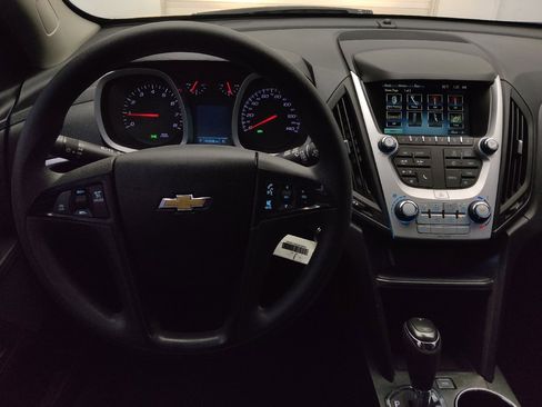 Used 2016 Chevrolet Equinox LS FWD image 22
