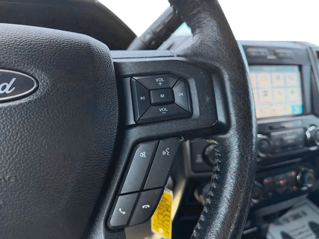 Used 2018 Ford F150 XLT w/ Equipment Group 302A Luxury AWD/4WD image 17