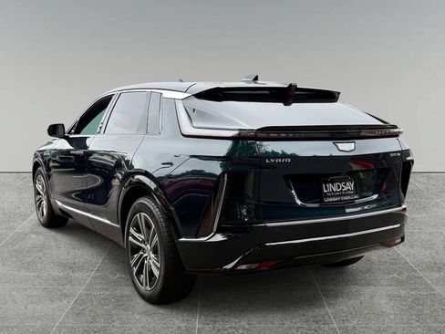 Used 2026 Cadillac Lyriq Luxury w/ LPO, Floor Liner Package AWD/4WD image 12