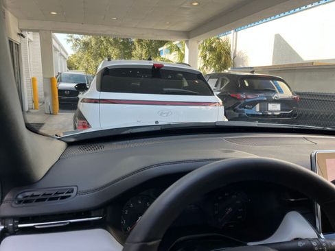 Used 2025 Jeep Compass Limited image 34