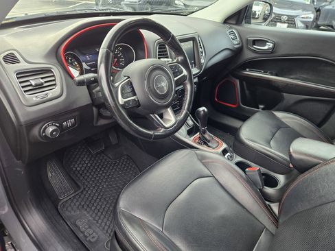Used 2020 Jeep Compass Trailhawk w/ Leather Interior Group AWD/4WD image 10