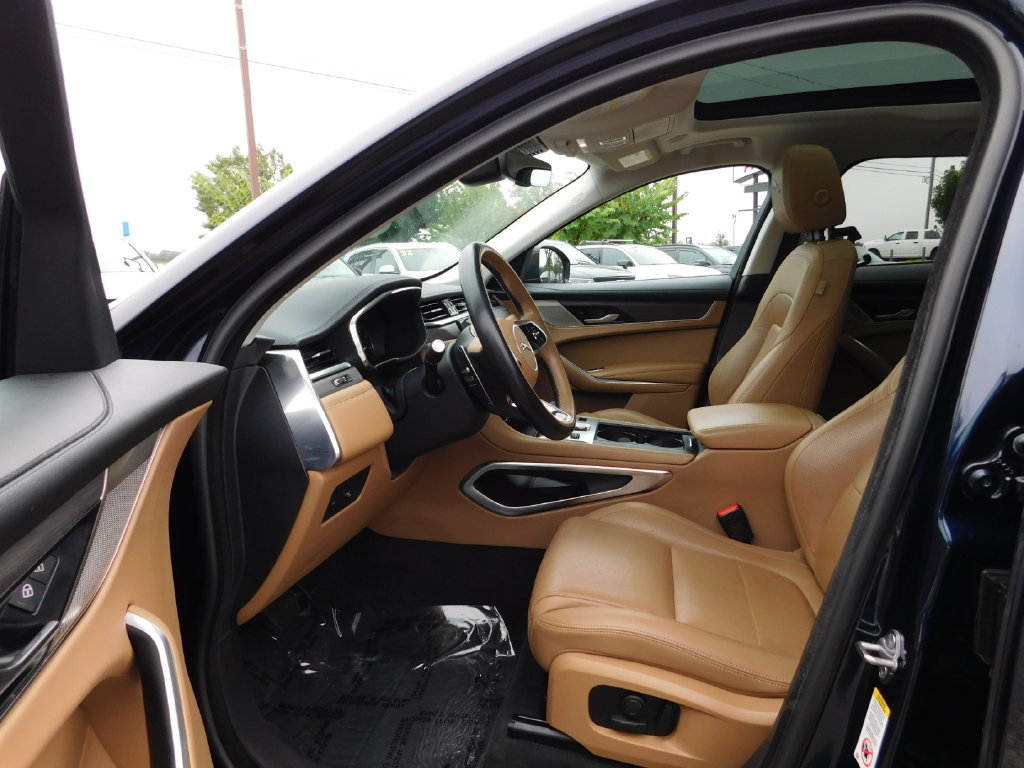 Used 2023 Jaguar F-PACE S AWD/4WD image 19