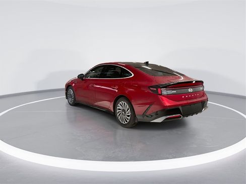 New 2025 Hyundai Sonata Limited image 5