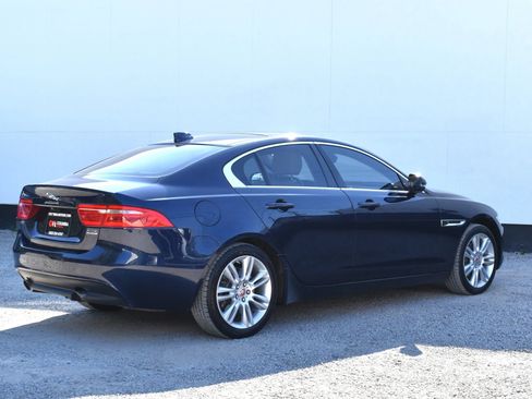 Used 2019 Jaguar XE Premium AWD/4WD image 5
