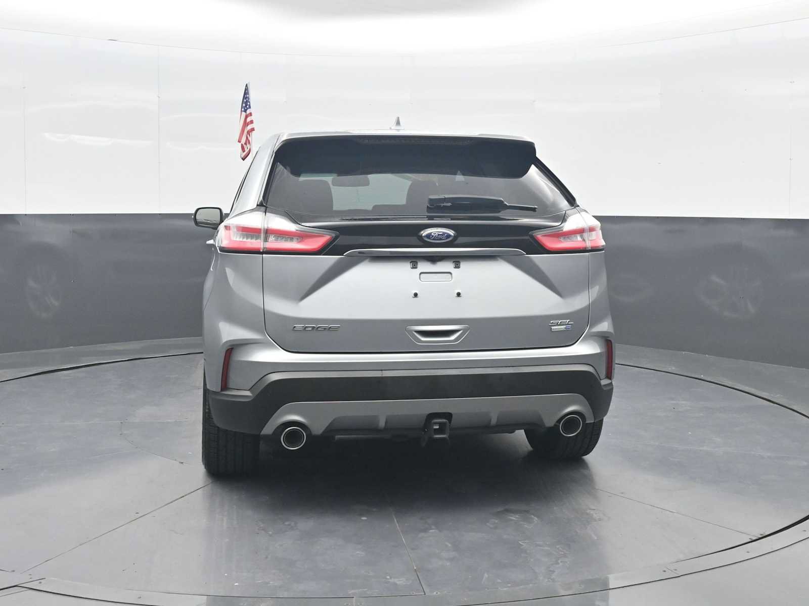 Used 2020 Ford Edge SEL w/ Convenience Package AWD/4WD image 6