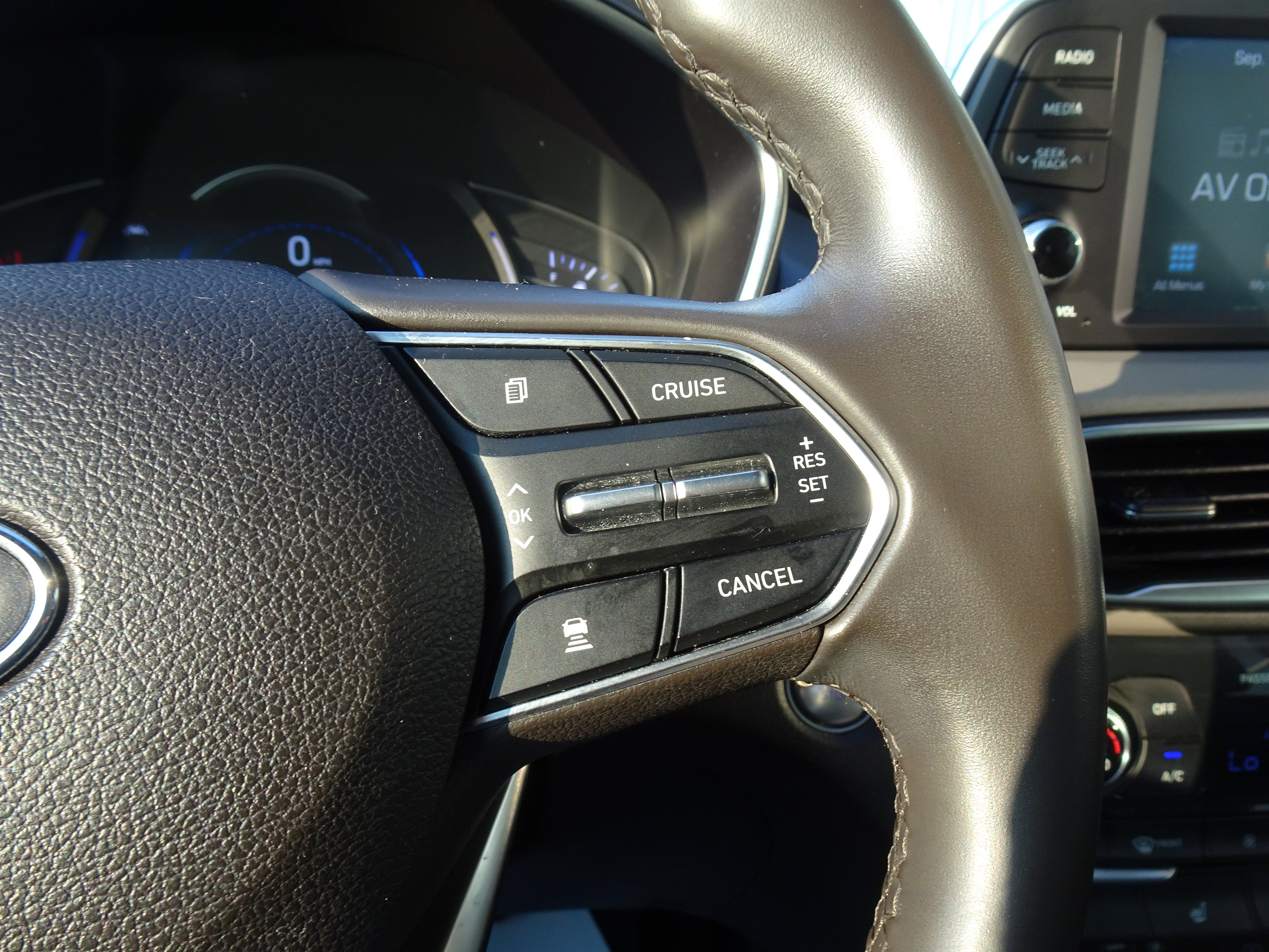 Used 2019 Hyundai Santa Fe Limited FWD image 23