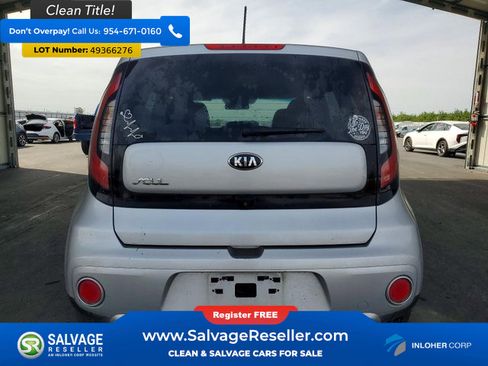 Used 2017 Kia Soul + w/ Audio Package FWD image 8