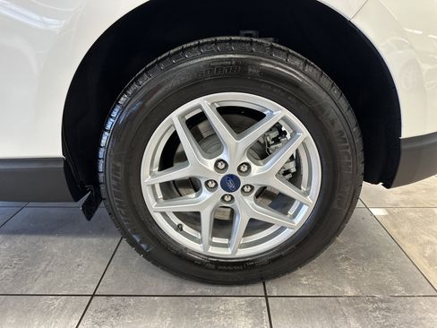 Certified 2022 Ford Edge SEL w/ Convenience Package image 8