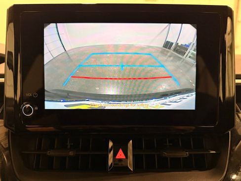 Used 2024 Toyota Corolla LE FWD image 20