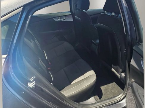Used 2023 Kia Forte LXS FWD image 9