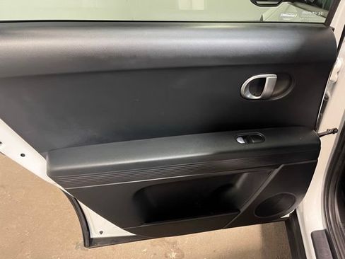 Used 2024 Hyundai Ioniq 5 SEL RWD image 15