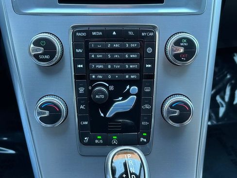 Used 2017 Volvo XC60 T5 Dynamic w/ Preferred Option Package image 36