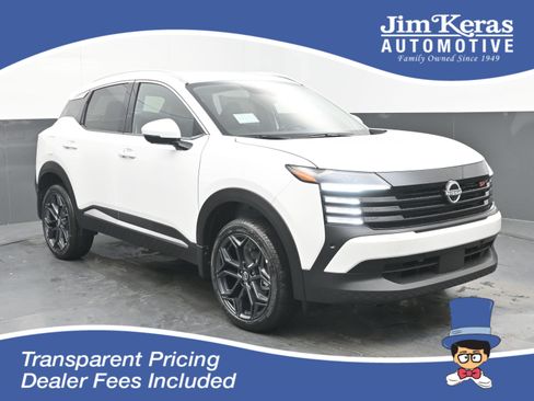 Certified 2025 Nissan Kicks SR FWD image 1