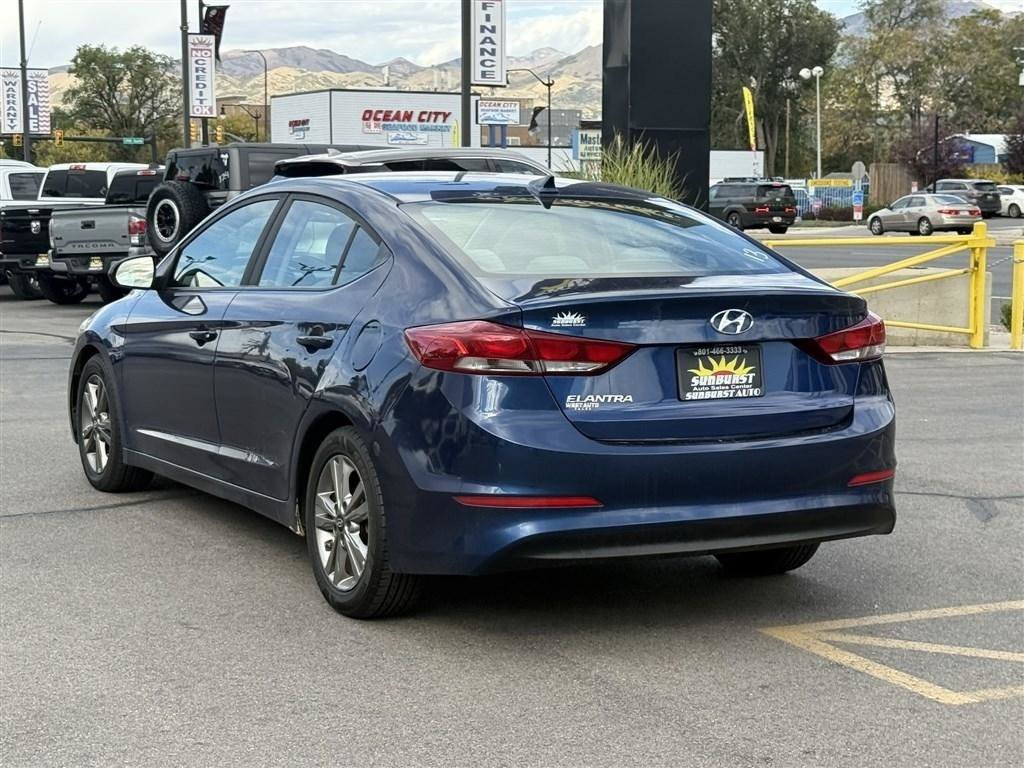 Used 2018 Hyundai Elantra SEL FWD image 4