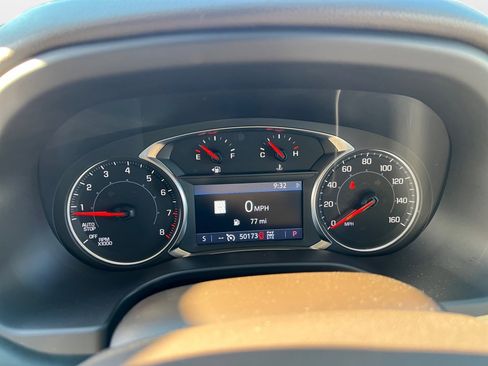 Used 2023 GMC Acadia SLT image 11