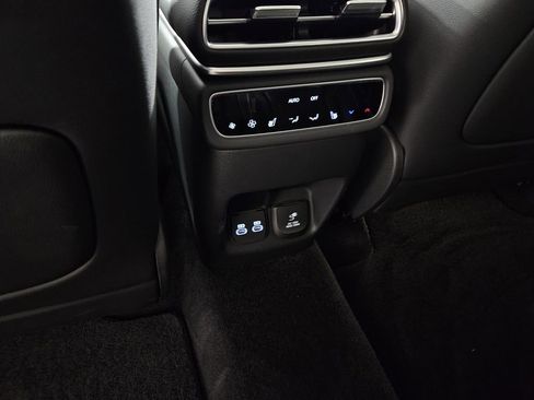 Used 2025 Genesis GV80 2.5T Prestige image 27