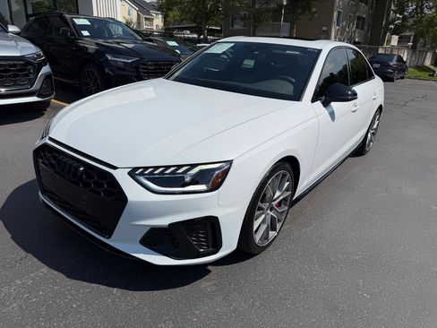 Used 2023 Audi S4 Premium Plus w/ Premium Plus Package AWD/4WD image 18