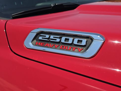 Used 2019 RAM 2500 Tradesman AWD/4WD image 2
