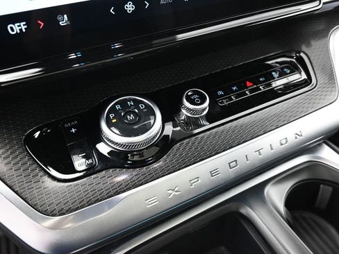 New 2026 Ford Expedition Platinum AWD/4WD image 16