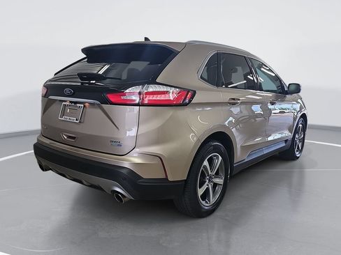Used 2020 Ford Edge SEL w/ Convenience Package AWD/4WD image 3