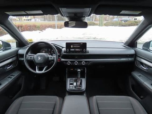 Used 2025 Honda CR-V Sport image 18