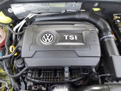 Used 2014 Volkswagen Beetle GSR FWD image 27