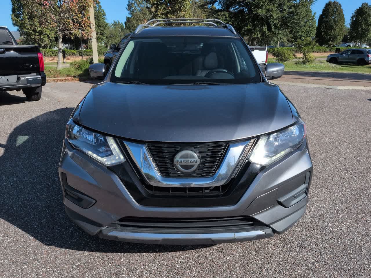 Used 2018 Nissan Rogue SV FWD image 9