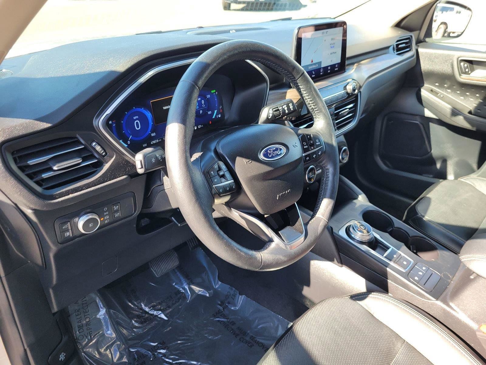 Used 2020 Ford Escape Titanium AWD/4WD image 11