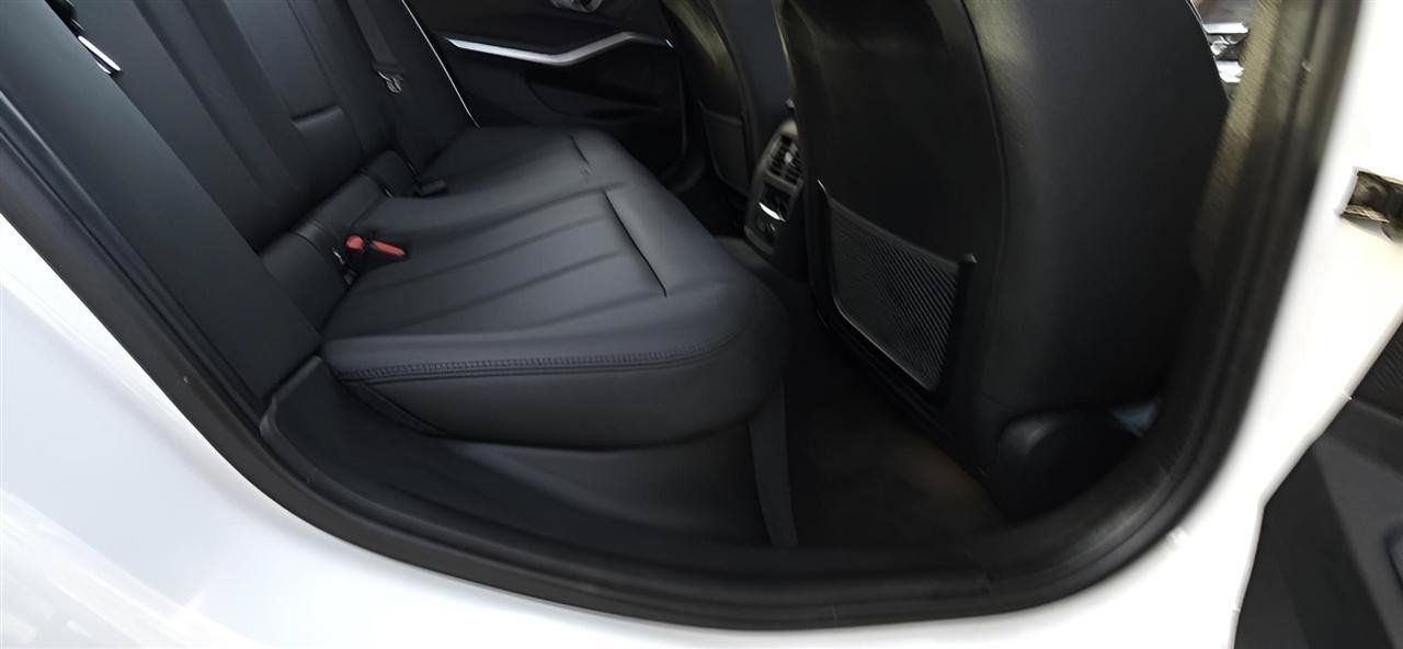 Used 2019 BMW 330i xDrive Sedan w/ Convenience Package AWD/4WD image 28