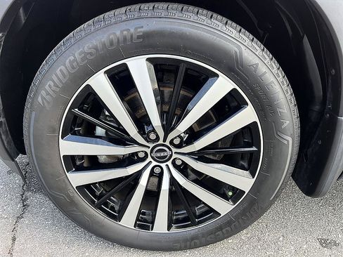 Certified 2023 Nissan Pathfinder Platinum AWD/4WD image 9