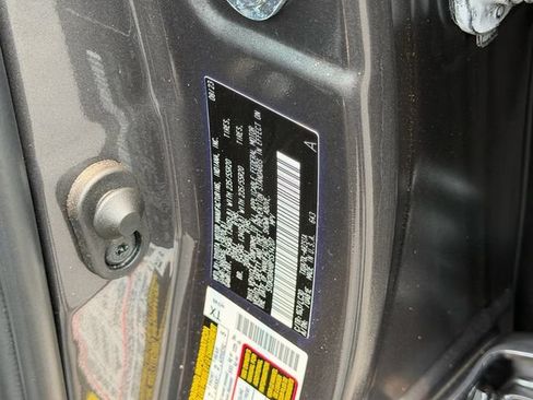 Used 2023 Toyota Highlander XSE FWD image 20